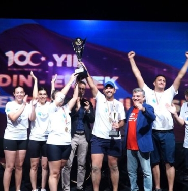 sigorta-sektoru-cumhuriyetimizin-100-yilina-ozel-plaj-voleybolu-turnuvasinda-bulustu-uTGzQWU3.jpg