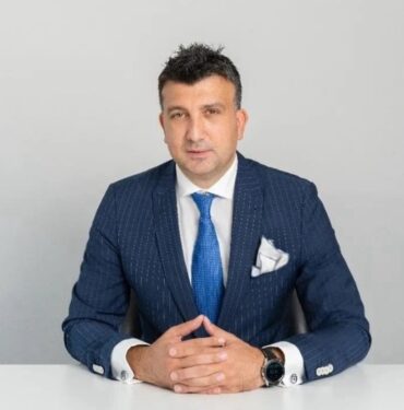 1704891135_Steel_Sigorta_ve_Reas__rans_Brokerli__i_CEO_su_Abdullah___zcan_yeni_foto2