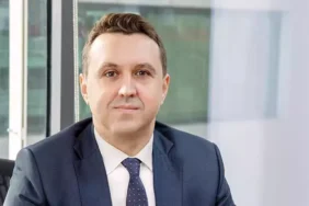 635edf2f4e3fe10a54c94113