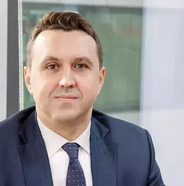 635edf2f4e3fe10a54c94113