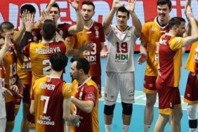 galatasaray-hdi-sigorta-ziraat-bankkart-voleybol-maci-heyecani-qGamQgUk.jpg