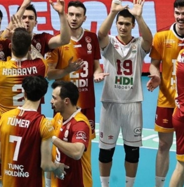 galatasaray-hdi-sigorta-ziraat-bankkart-voleybol-maci-heyecani-qGamQgUk.jpg