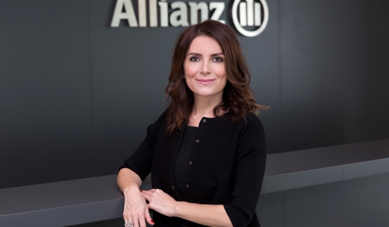 allianz-turkiyenin-ebeveyn-calisanlara-ozel-izin-uygulamalari-Gy28bdVW.jpg