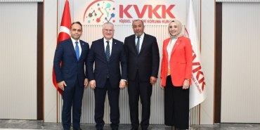 tsb-ile-kvkk-arasinda-veri-guvenligi-ve-is-birligi-gundemi-dL8EF9Tp.jpg